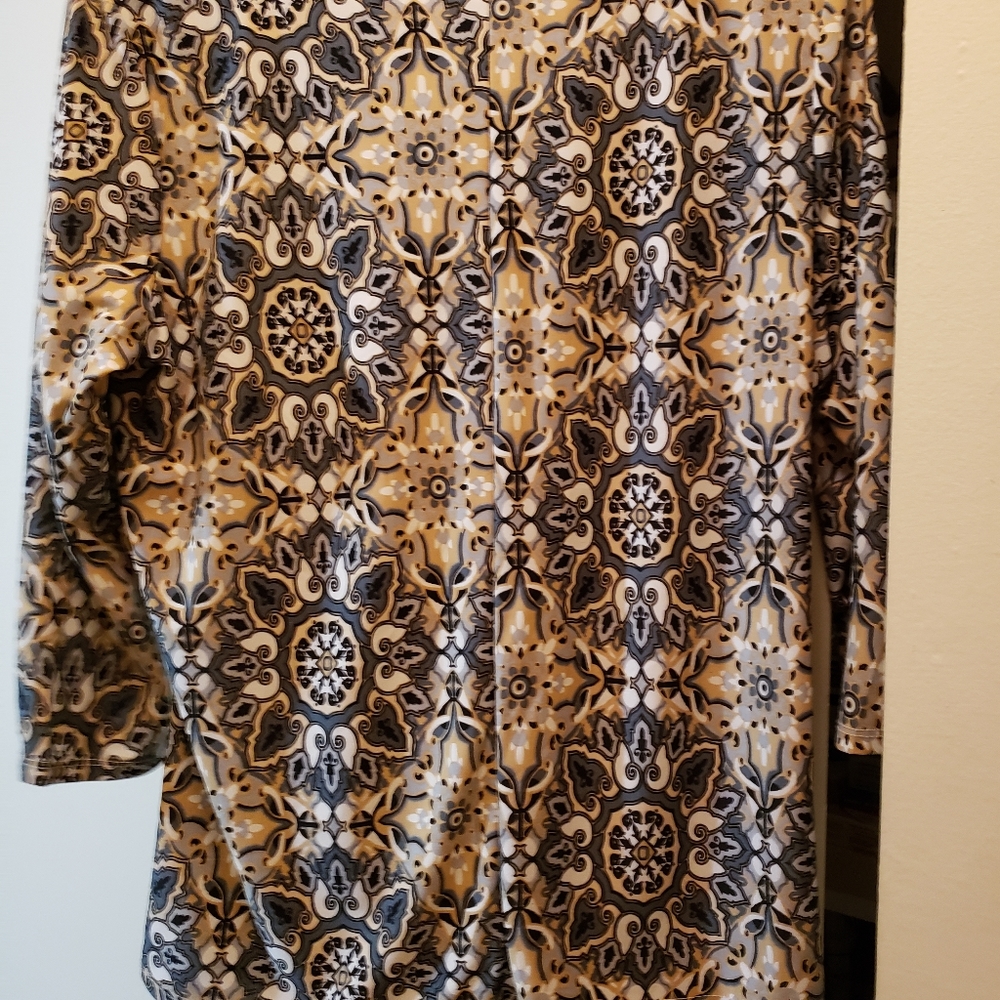 Blouse - Picture 2 of 3